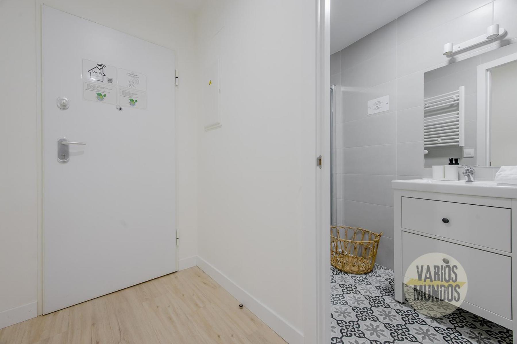 Spacious New Aparment Para 8Pax En La Plaza De Tirso E1 مدريد المظهر الخارجي الصورة