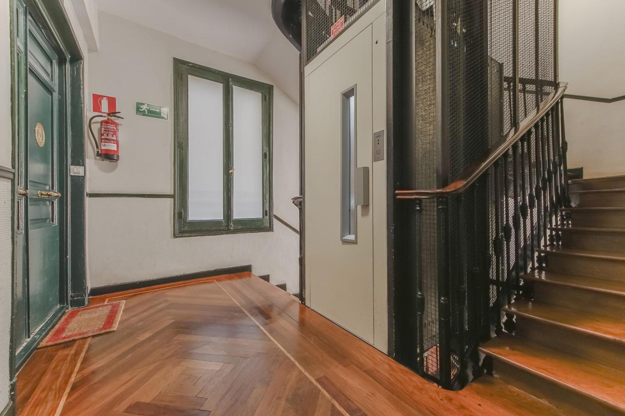 Spacious New Aparment Para 8Pax En La Plaza De Tirso E1 مدريد المظهر الخارجي الصورة